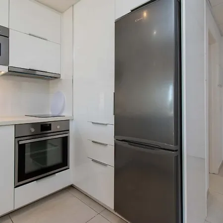 Lovely Two-bedroom With Two Bathrooms That Overlooks The Pool On This Popular ロスクリスティアーノス